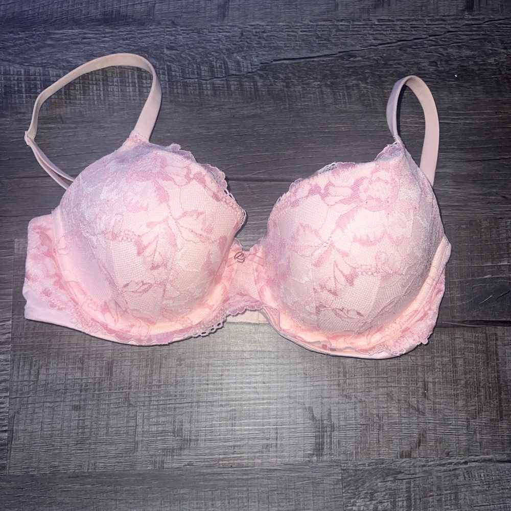 Victoria Secret Elegant Pink Lace Bra